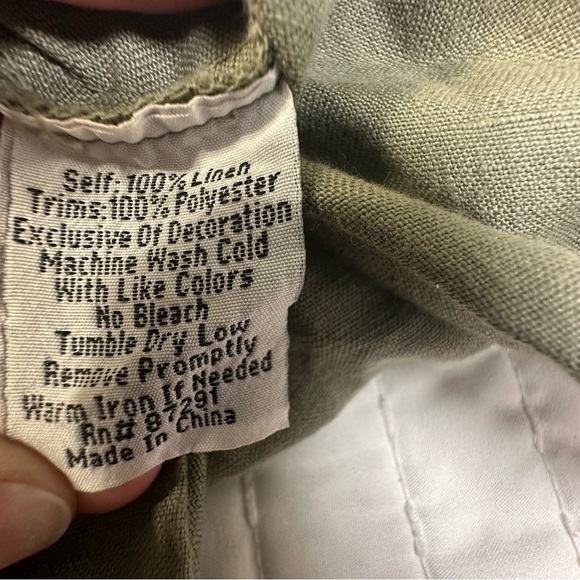 Johnny Was Embroidered 100% Linen Olive Green Sleeveless Blouse - Picture 9 of 9